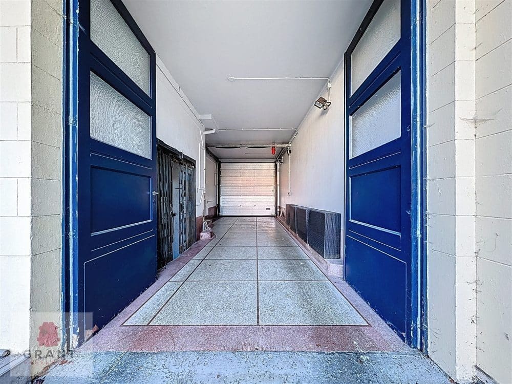 Mixed building 6 bedrooms for sale in SCHAERBEEK for 1 390 000 € (photo 3 of 40)