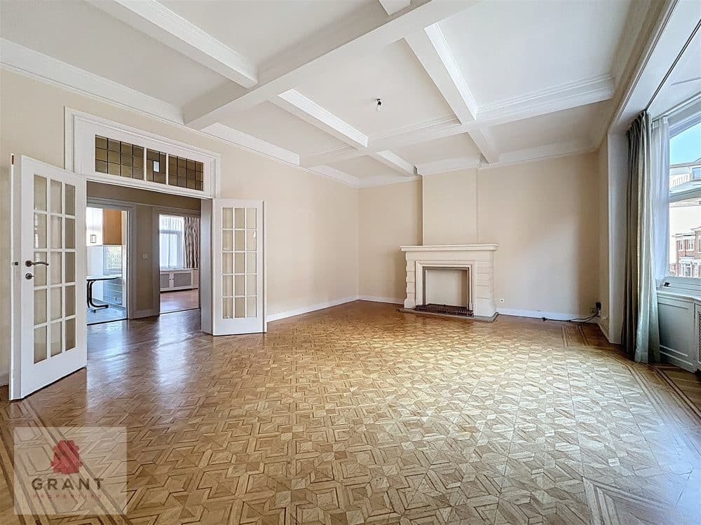 Mixed building 6 bedrooms for sale in SCHAERBEEK for 1 390 000 € (photo 17 of 40)