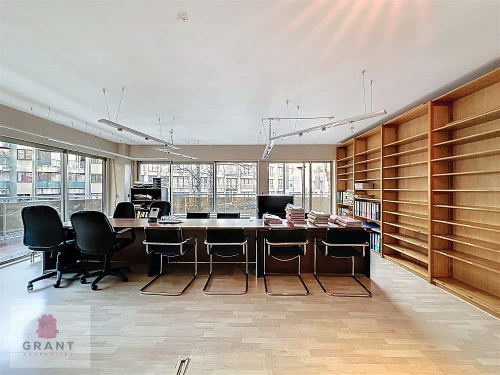 Appartement 3 chambres à vendre à Schaerbeek pour 295 000 € (photo 3 sur 10)