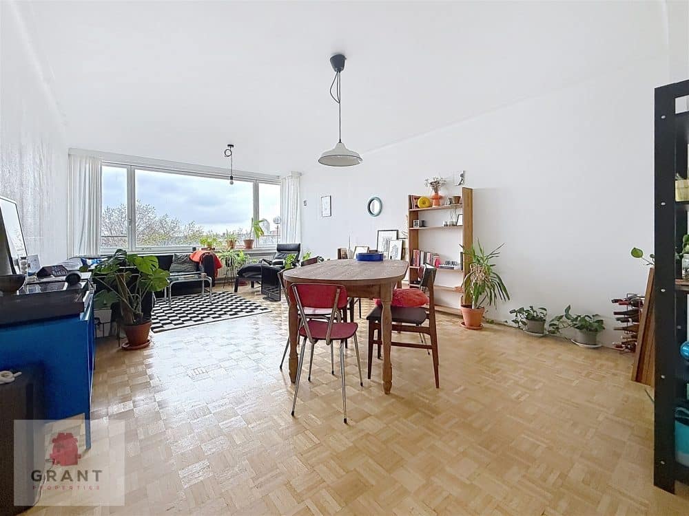 Appartement 2 chambres à louer à Bruxelles pour 1 175 € / mois (photo 1 sur 11)