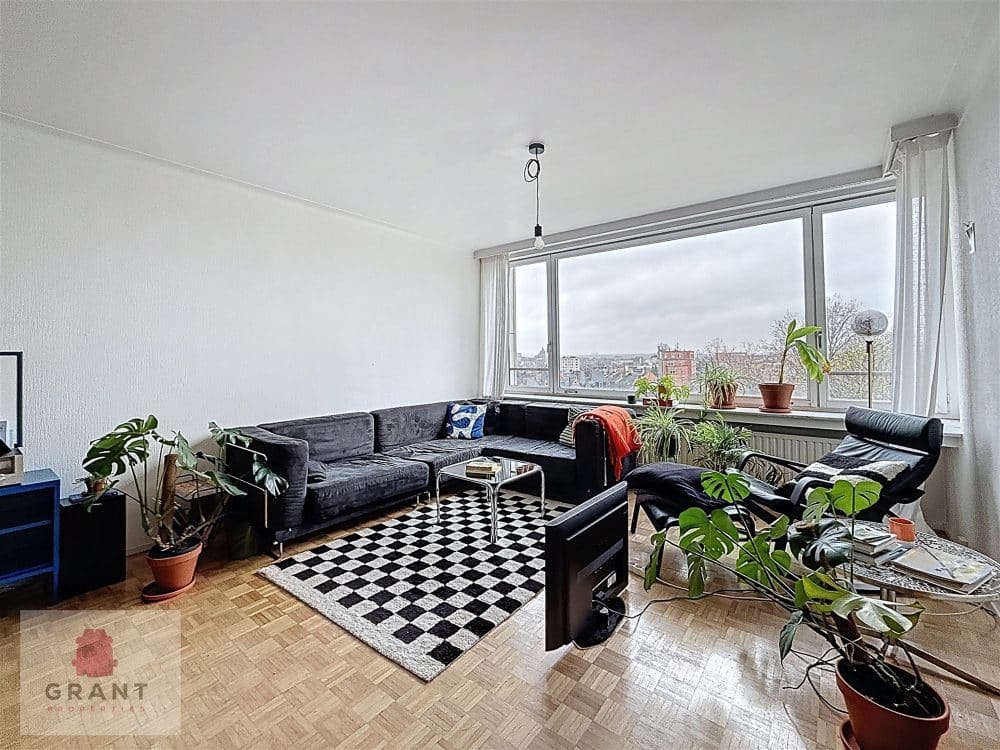 Appartement 2 chambres à louer à Bruxelles pour 1 175 € / mois (photo 3 sur 11)