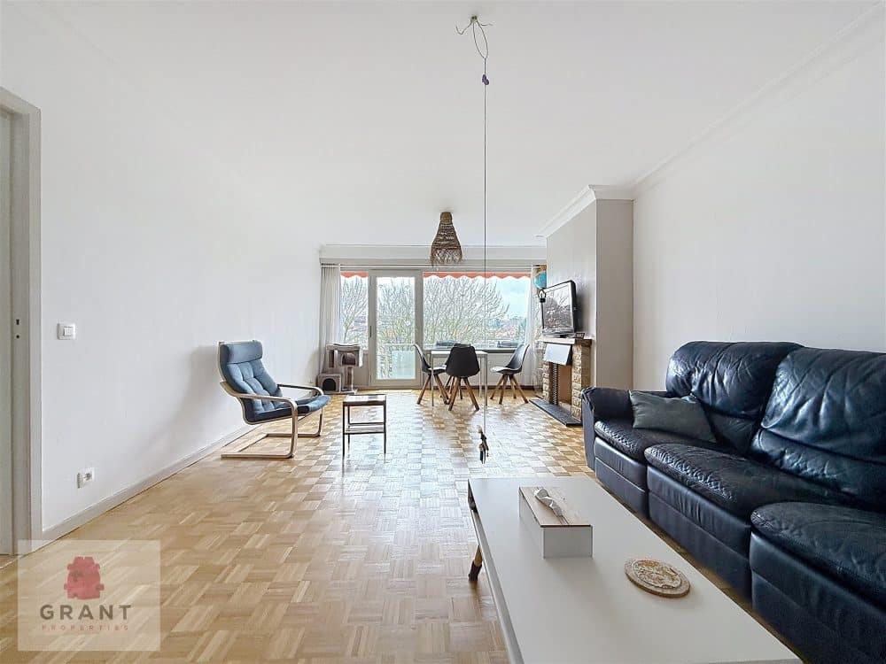 Appartement 2 chambres à louer à Anderlecht pour 1 100 € / mois (photo 1 sur 10)