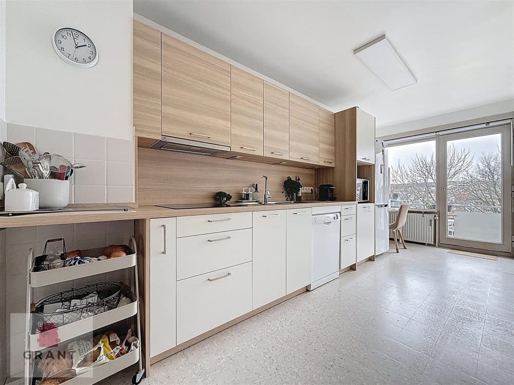 Appartement 2 chambres à louer à Anderlecht pour 1 100 € / mois (photo 5 sur 10)
