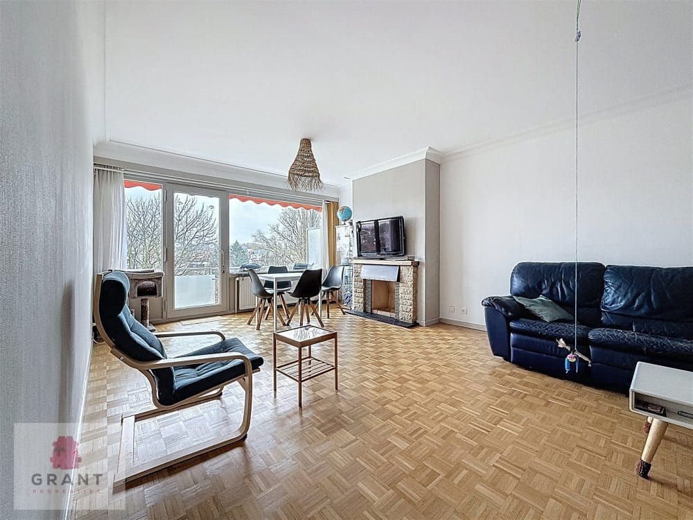 Appartement 2 chambres à louer à Anderlecht pour 1 100 € / mois (photo 3 sur 10)