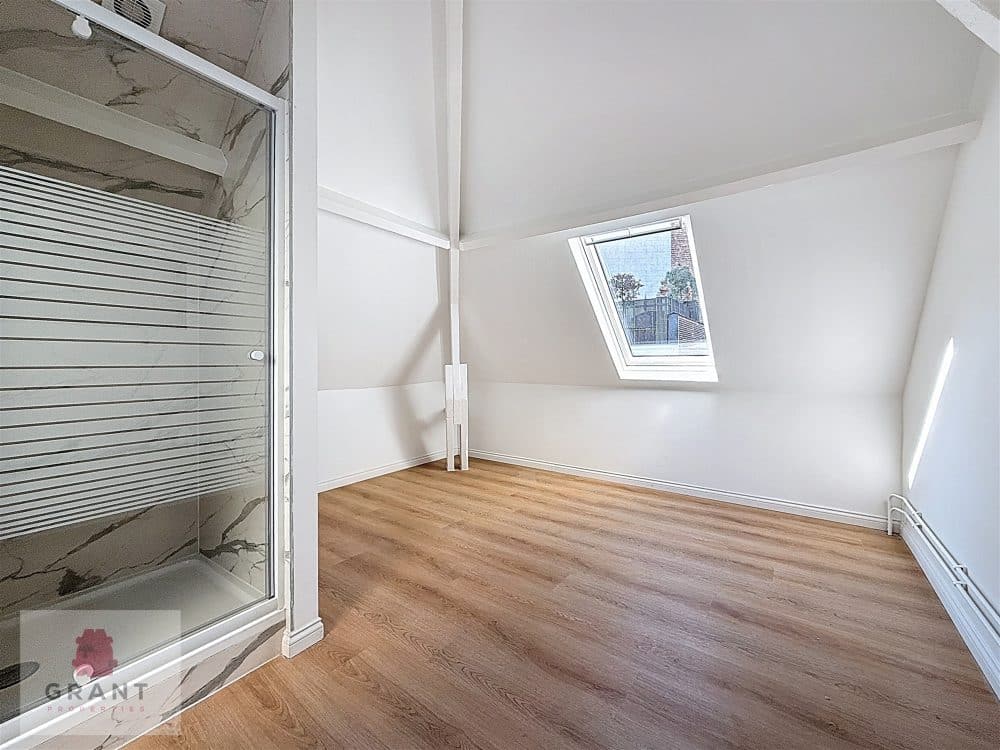 Appartement 1 chambre à louer à Etterbeek pour 925 € / mois (photo 8 sur 9)