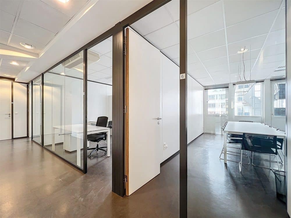 Bureaux à vendre à BRUXELLES pour 585 000 € (photo 1 sur 12)