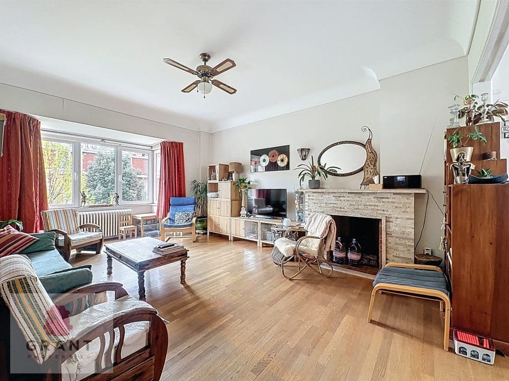 Appartement 2 chambres à vendre à WOLUWÉ-SAINT-LAMBERT pour 345 000 € (photo 2 sur 14)