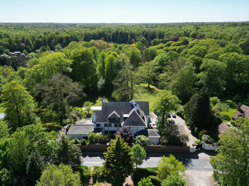 Maison 6 chambres à vendre à HOEILAART pour 1 950 000 € (photo 2 sur 38)