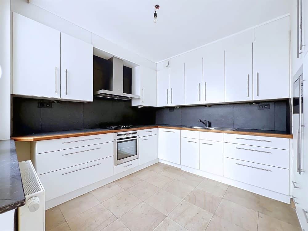 Duplex 3 chambres à louer à SCHAERBEEK pour 1 750 € / mois (photo 3 sur 13)