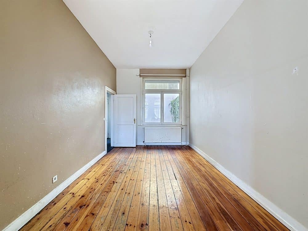 Single-family house 4 bedrooms for sale in SCHAERBEEK for 340 000 € (photo 4 of 25)