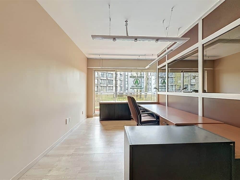 Appartement 3 chambres à vendre à SCHAERBEEK pour 235 000 € (photo 3 sur 12)