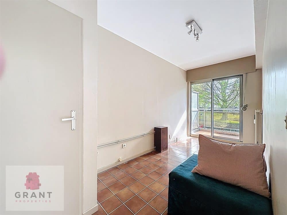 Appartement 3 chambres à vendre à SCHAERBEEK pour 235 000 € (photo 8 sur 12)