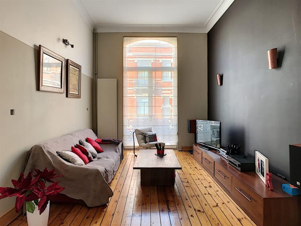 Maison 3 chambres à louer à SCHAERBEEK pour 1 890 € / mois (photo 4 sur 11)