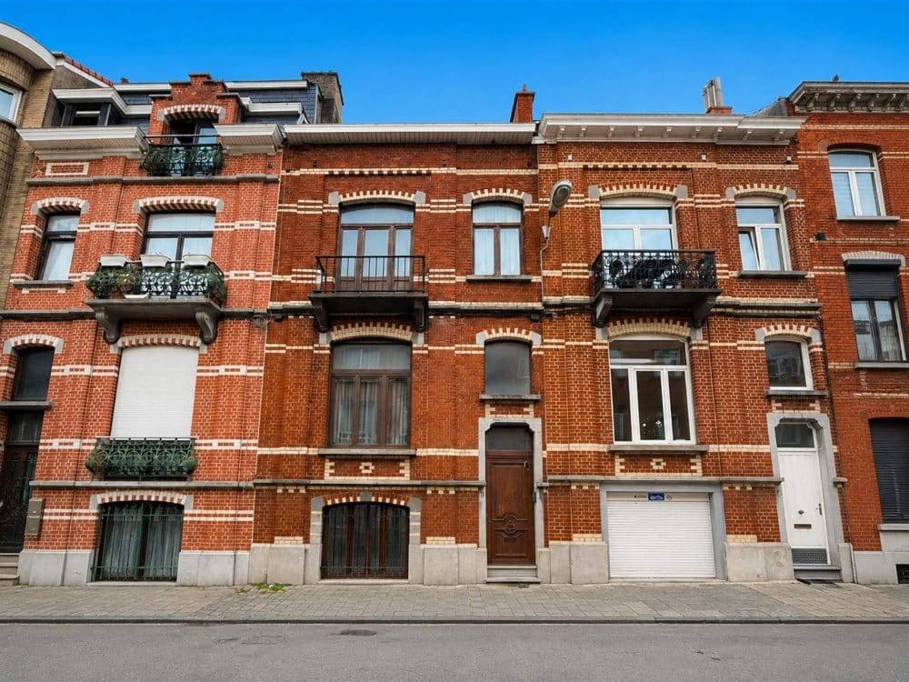 Report building 3 bedrooms for sale in SCHAERBEEK for 480 000 € (photo 1 of 18)