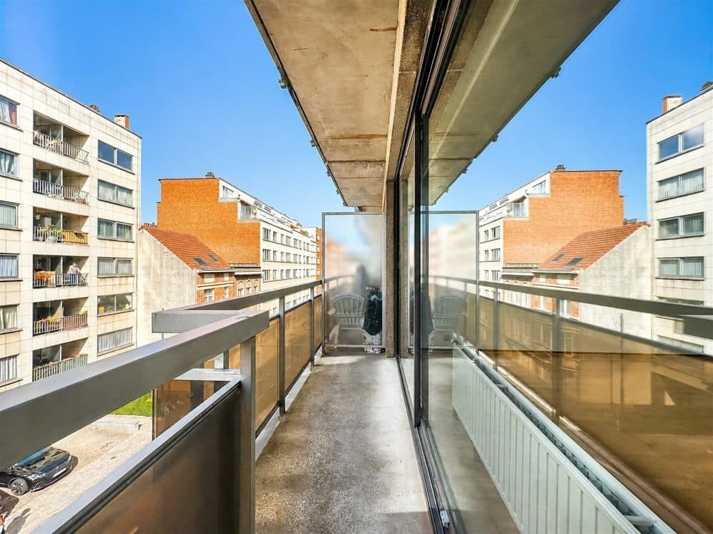Appartement 2 chambres à louer à SCHAERBEEK pour 1 295 € / mois (photo 3 sur 12)