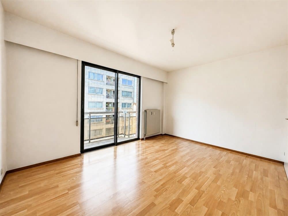 Appartement 1 chambre à louer à SCHAERBEEK pour 975 € / mois (photo 6 sur 9)