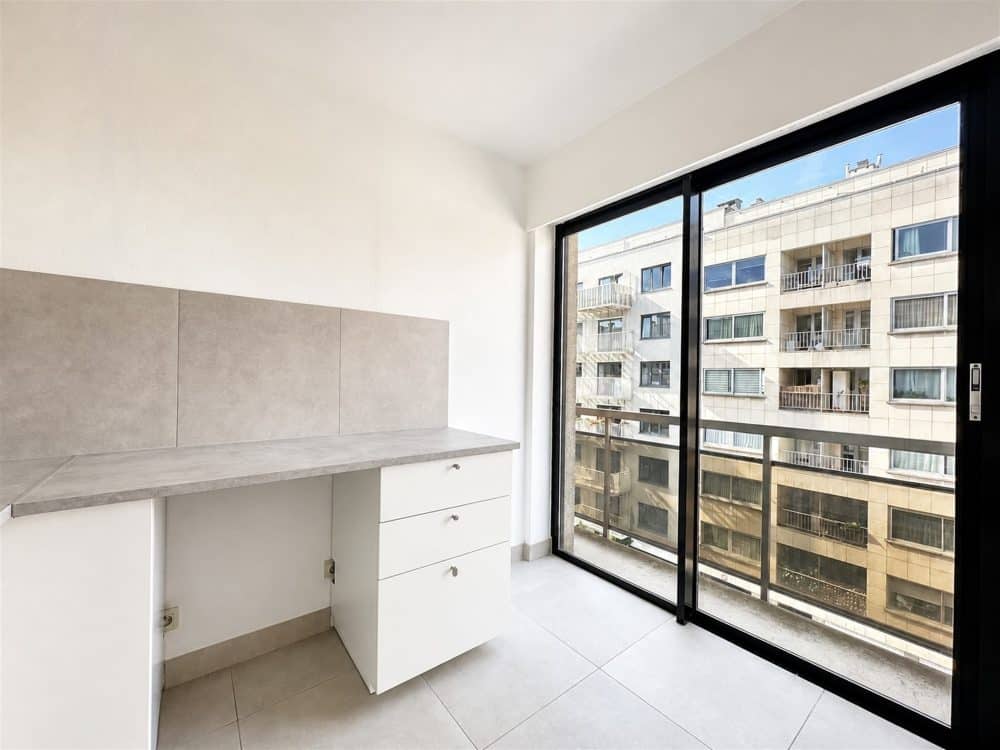 Appartement 1 chambre à louer à SCHAERBEEK pour 975 € / mois (photo 4 sur 9)