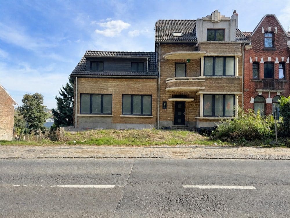 Immeuble de rapport 8 chambres à vendre à WAVRE pour 500 000 € (photo 1 sur 19)