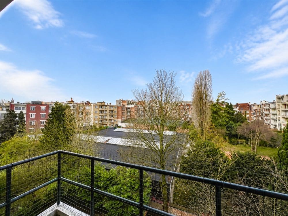Appartem 2 kamers te huur in IXELLES voor 1 415 € / maand (foto 8 van 11)