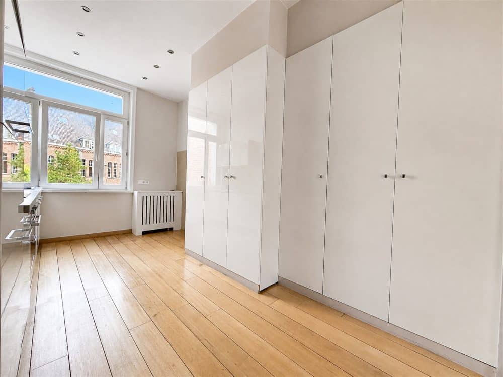 Appartement 2 chambres à louer à ETTERBEEK pour 1 600 € / mois (photo 7 sur 15)