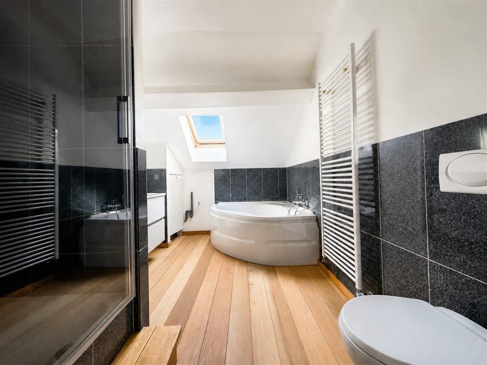 Appartement 2 chambres à louer à ETTERBEEK pour 1 600 € / mois (photo 13 sur 15)