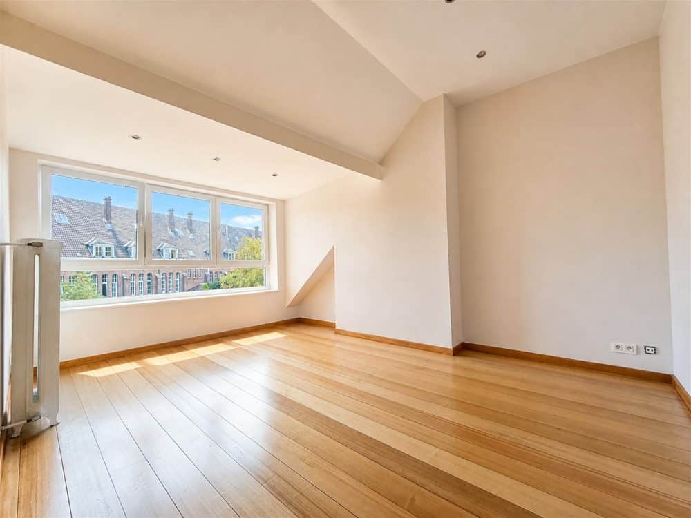Appartement 2 chambres à louer à ETTERBEEK pour 1 600 € / mois (photo 8 sur 15)