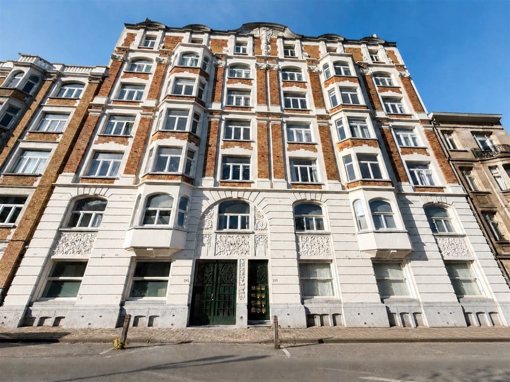 Appartement 3 chambres à vendre à Schaerbeek pour 445 000 € (photo 1 sur 12)