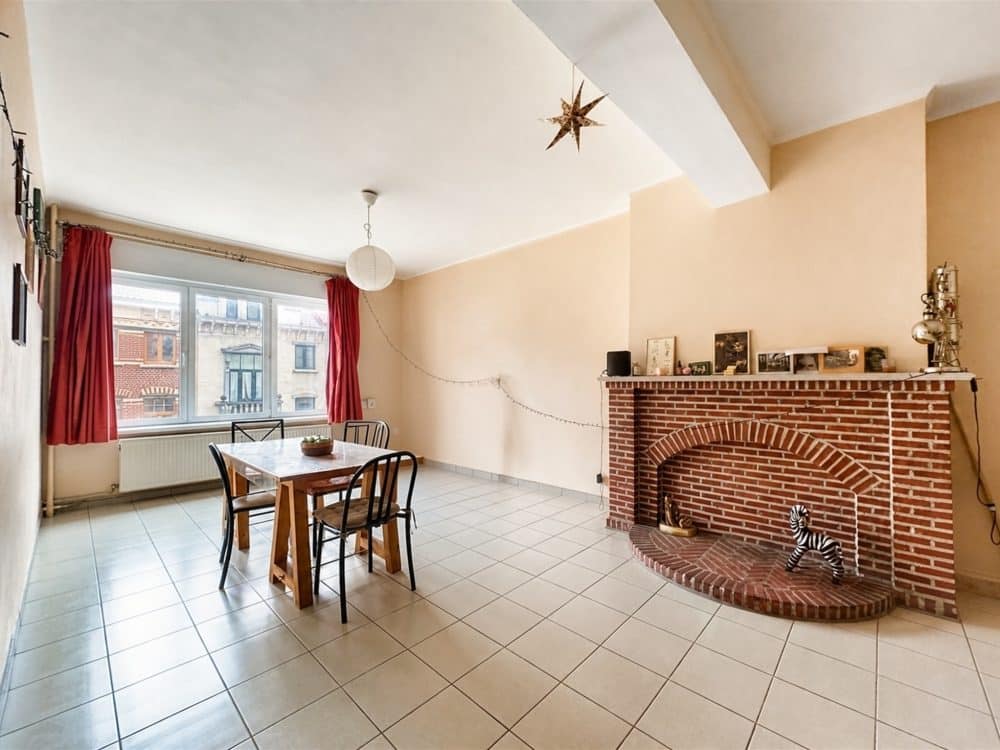 Appartement 3 chambres à vendre à SCHAERBEEK pour 310 000 € (photo 1 sur 12)