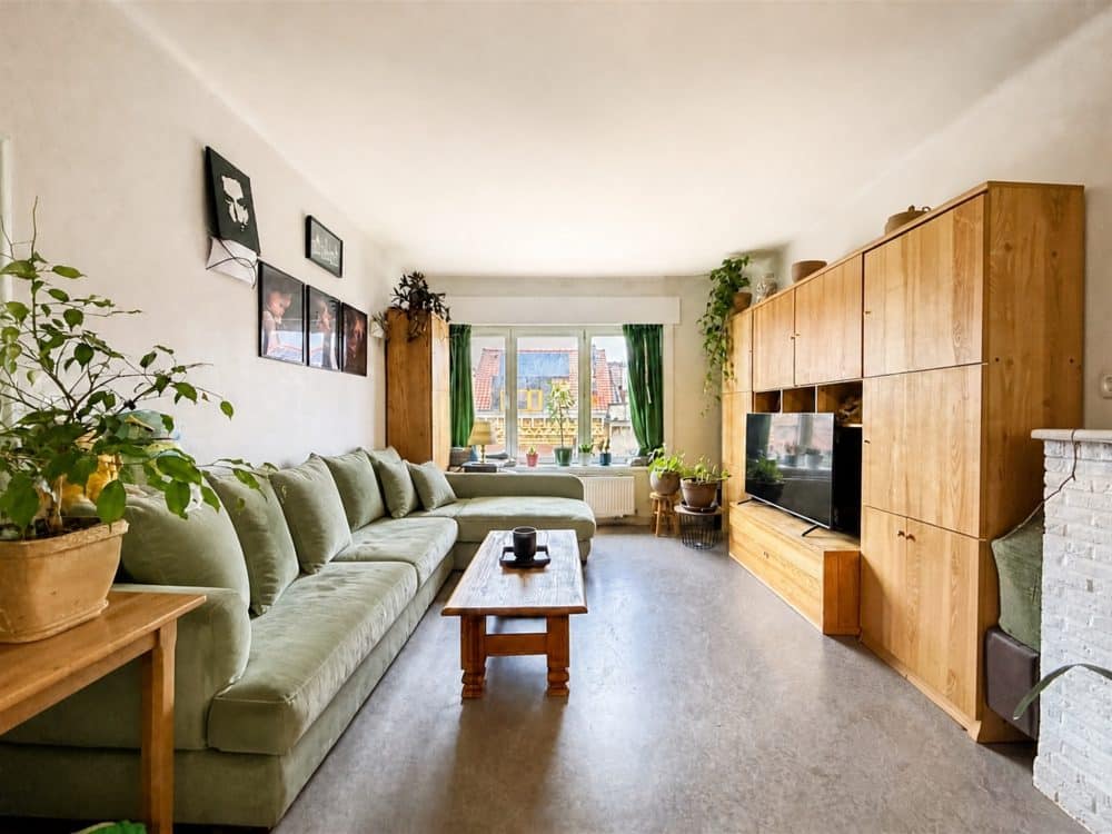 Appartement 3 chambres à vendre à SCHAERBEEK pour 290 000 € (photo 1 sur 10)